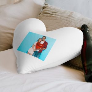 Mock up view of a pillow - 3d rendering