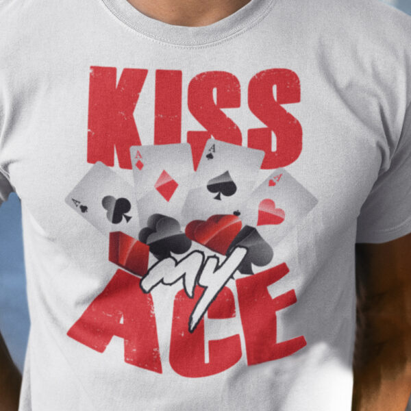 40-10-001b-tricko-s-potlacou-kiss-my-ace-poker-a-karty-hazardne-hry-hobby-volny-cas