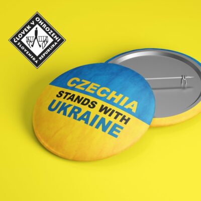 46-odznak03-odznak-s-potlacou-pre-ukrajinu-pray-for-ukraine-czechia-stands-with-ukraine-ukrajina