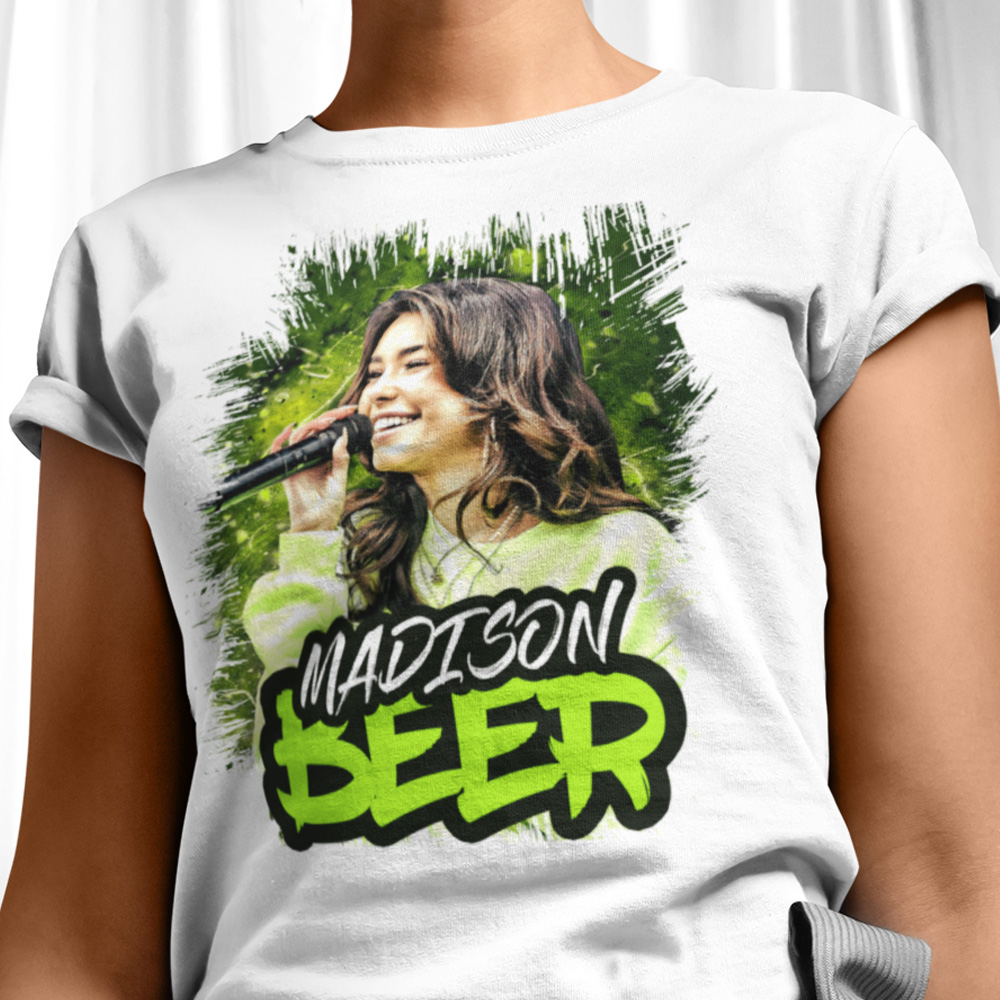 57-137b-tricko-s-potlacou-madison-beer-pop-music-hudba-70s-80s-90s-2000s-funky-music-abstract-hudba-world-music-mtv-hip-hop-rnb-rock-reggae-metal