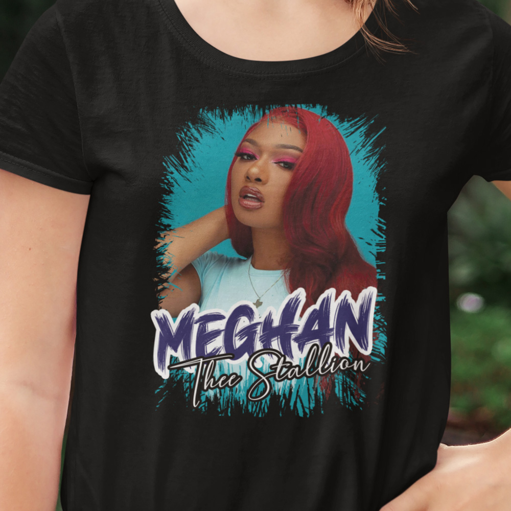 57-184c-tricko-s-potlacou-meghan-thee-stallion-pop-music-hudba-70s-80s-90s-2000s-funky-music-abstract-hudba-world-music-mtv-hip-hop-rnb-rock-reggae-metal