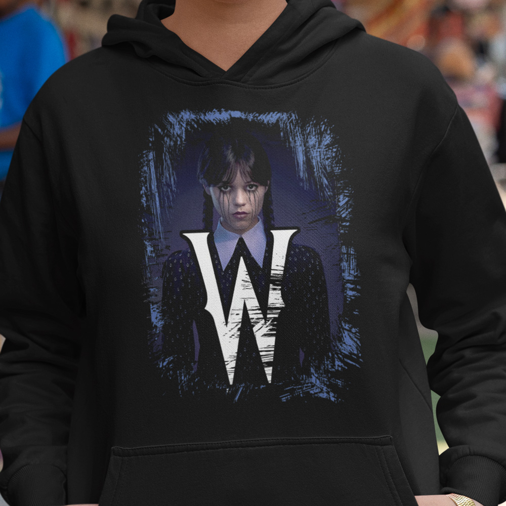99-49-108c-mikina-s-potlacou-wednesday-w-addams-addams-family-rodina-addamsovcov-nase-dizajny-filmy-horror-thriller-tim-burton-jenna-ortega-film-serial-movie-herec-netflix-hbo