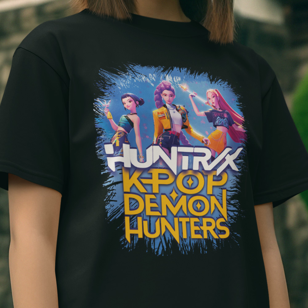 49-106c-tricko-s-potlacou-k-pop-demon-hunters-huntrix-huntrx-detske-tricka-cartoon-rozpravka-nase-dizajny-filmy-horror-film-serial-movie-herec-netflix-hbo