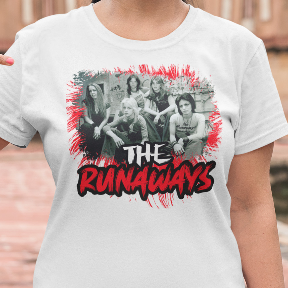 58-157b-tricko-s-potlacou-the-runaways-rock-music-hudba-70s-80s-90s-2000s-funky-music-abstract-hudba-world-music-mtv-hip-hop-rnb-rock-reggae-metal
