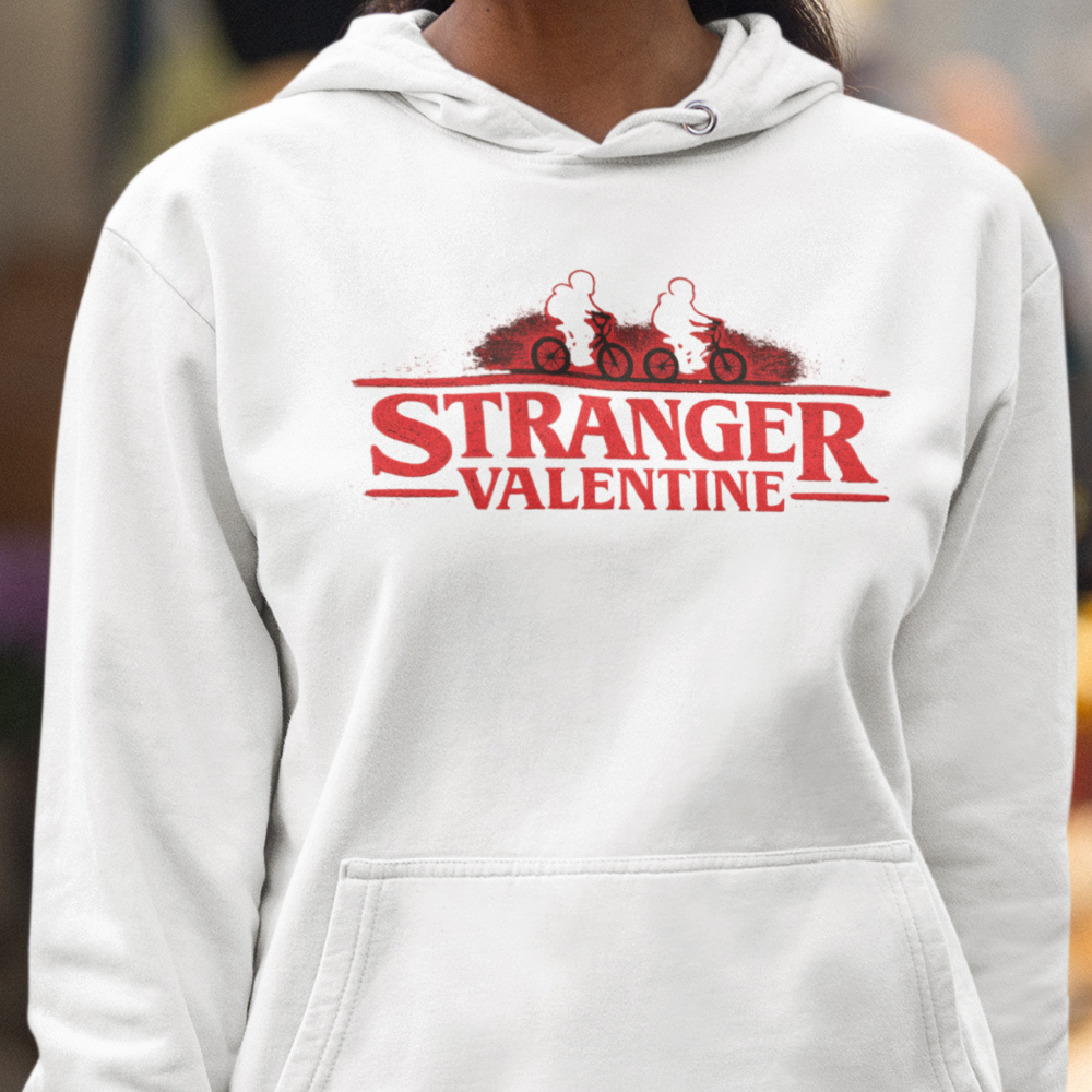 99-49-123b-mikina-s-potlacou-stranger-valentine-netflixtv-nase-dizajny-filmy-horror-film-serial-movie-herec-netflix-hbo