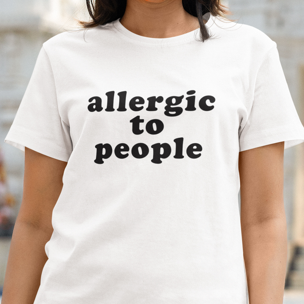 90-013b-tricko-s-potlacou-allergic-to-people-srandovne-vtipne-tricka-english-tricka-v-anglictine 90-013b-tricko-s-potlacou-allergic-to-people-srandovne-vtipne-tricka-english-tricka-v-anglictine